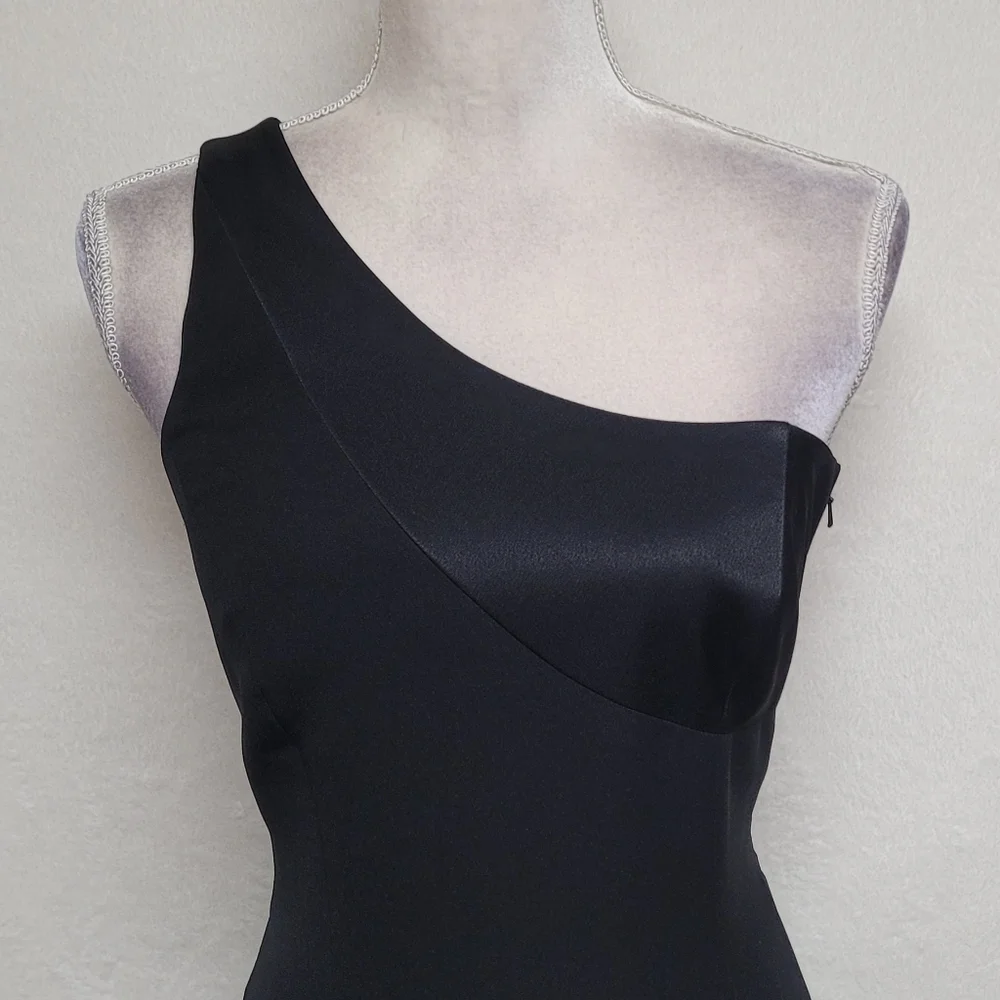 Vintage Andrea Polizzi Black Satin Crepe One-Shoulder Thigh Slit Backless Gown 6 - Picture 5 of 12